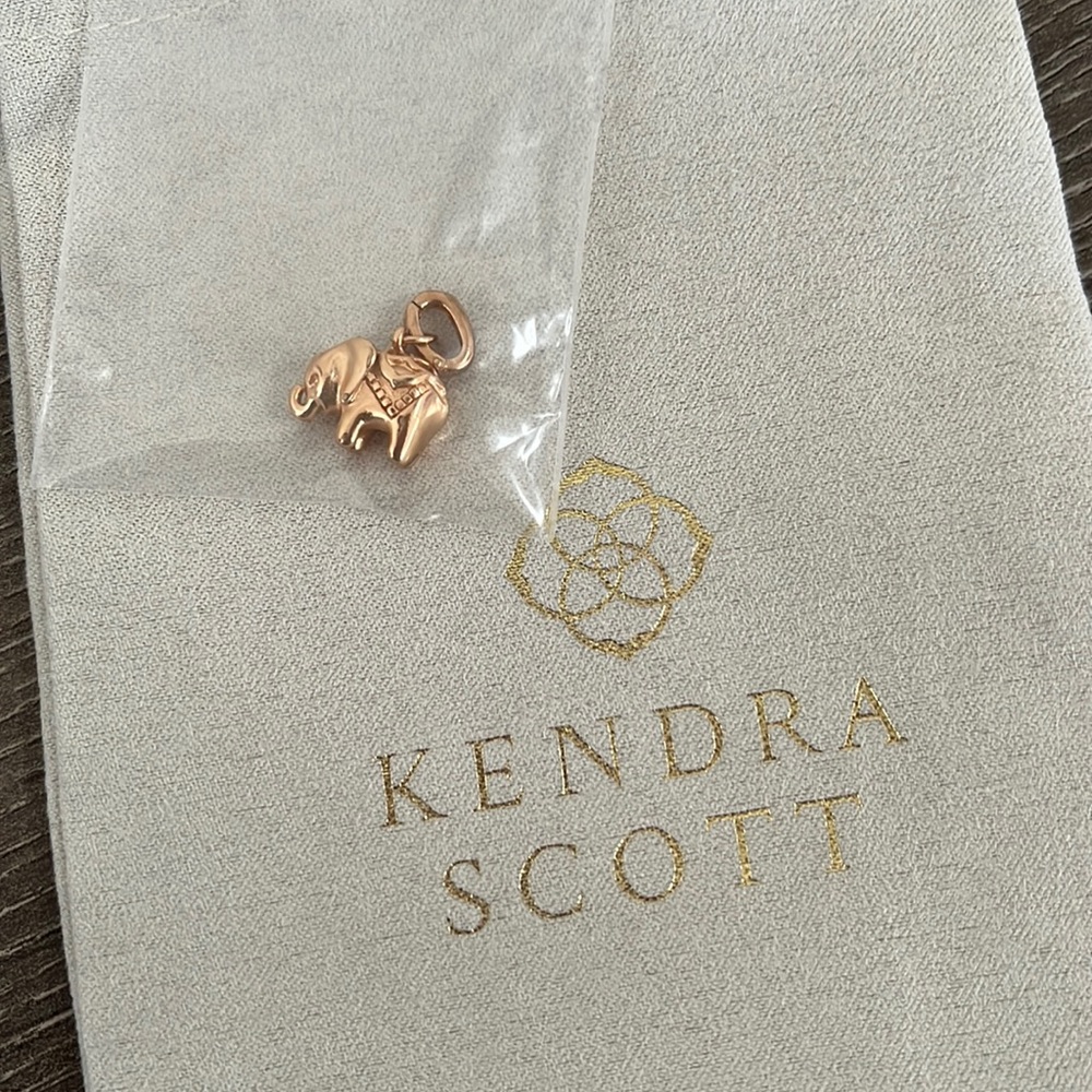 Kendra Scott Elephant Charm- Rose gold